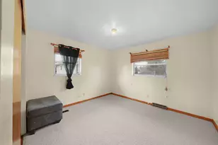 310 N Grener Ave, Columbus, OH 43228 - Photo 21