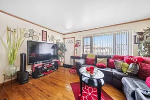 1047 E Jenkins Ave, Columbus, OH 43207 - Photo 3