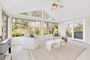 908 Clubview Blvd N, Columbus, OH 43235 - Photo 23