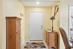 5283 Hayden Woods Ln, Hilliard, OH 43026 - Photo 3