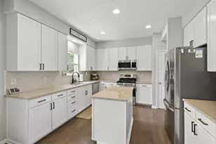 257 Wagon Trail S, Powell, OH 43065 - Photo 17