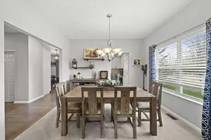 257 Wagon Trail S, Powell, OH 43065 - Photo 9