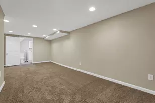 3039 Dresden St, Columbus, OH 43224 - Photo 23