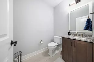 802 N 6th St, Columbus, OH 43215 - Photo 59