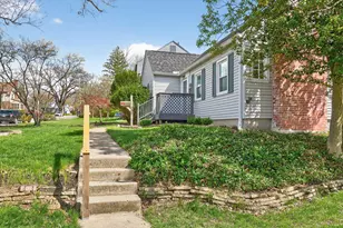 205 W Henderson Rd, Columbus, OH 43214 - Photo 3