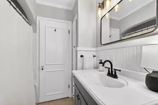 205 W Henderson Rd, Columbus, OH 43214 - Photo 33