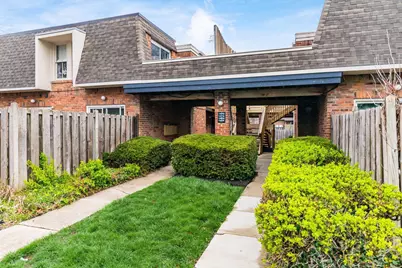 1474 Lafayette Drive #B, Columbus, OH 43220 - Photo 1