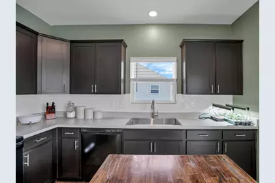 414 Quincy Circle, London, OH 43140 - Photo 15