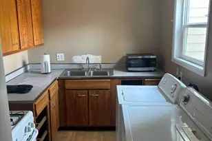 4562 Grimsby Rd, Columbus, OH 43227 - Photo 5