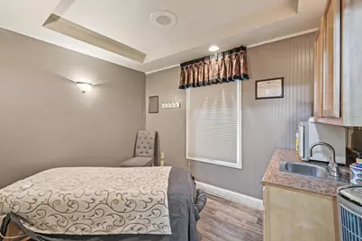 56 N Franklin Street, Delaware, OH 43015 - Photo 17