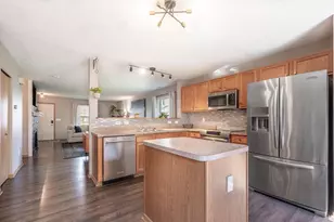 7545 Hemrich Dr, Canal Winchester, OH 43110 - Photo 9