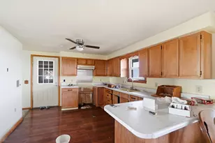 9750 Middle Point Rd, Van Wert, OH 45891 - Photo 13