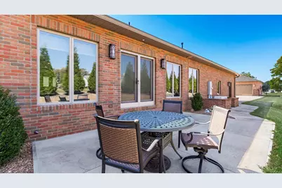 3000 S River Road, Zanesville, OH 43701 - Photo 5