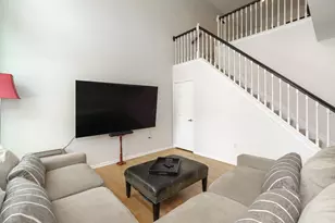 704 Park St, Columbus, OH 43215 - Photo 7