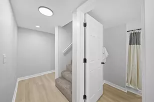 2096 Colfax Ave, Columbus, OH 43224 - Photo 35