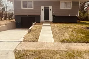 1645 Liscomb Rd, Columbus, OH 43207 - Photo 1