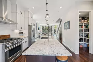 304 Cornelius St, Columbus, OH 43215 - Photo 9