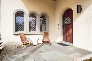 2484 Danvers Ct, Columbus, OH 43220 - Photo 7