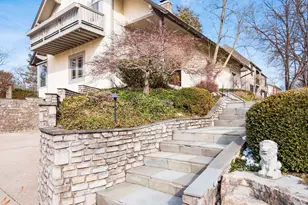 2484 Danvers Ct, Columbus, OH 43220 - Photo 5