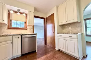 121 S Southampton Ave, Columbus, OH 43204 - Photo 25