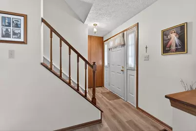 8433 Bridletree Way, Columbus, OH 43235 - Photo 7