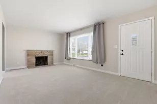 3645 Maize Rd, Columbus, OH 43224 - Photo 9