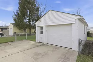 3645 Maize Rd, Columbus, OH 43224 - Photo 39