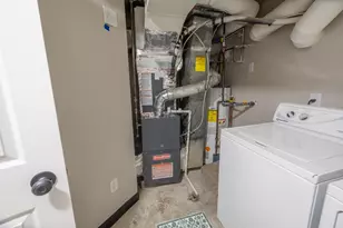 5437 Worthington Forest Pl E, Columbus, OH 43229 - Photo 39