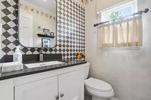 1225 Windham Rd, Columbus, OH 43220 - Photo 27