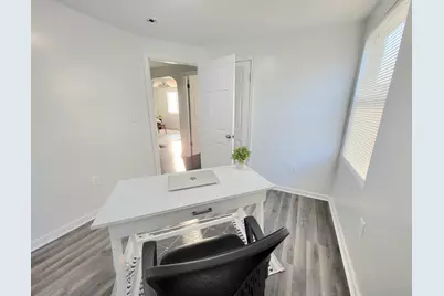 570 N Ohio Avenue, Columbus, OH 43203 - Photo 17