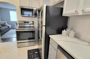 570 N Ohio Ave, Columbus, OH 43203 - Photo 7