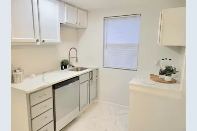 570 N Ohio Avenue, Columbus, OH 43203 - Photo 11