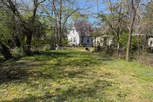 2281 Delbert Rd, Columbus, OH 43211 - Photo 5