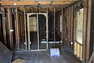 2281 Delbert Rd, Columbus, OH 43211 - Photo 7