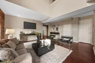 544 S Front St, Columbus, OH 43215 - Photo 11