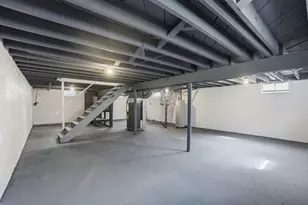 758 Demorest Rd, Columbus, OH 43204 - Photo 23