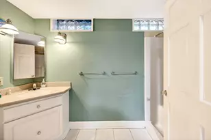 2433 Brookwood Rd, Columbus, OH 43209 - Photo 65