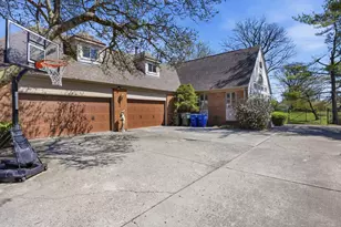 2433 Brookwood Rd, Columbus, OH 43209 - Photo 83