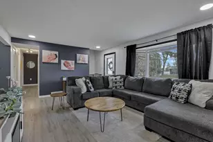 2021 Rainbow Dr NE, Lancaster, OH 43130 - Photo 9