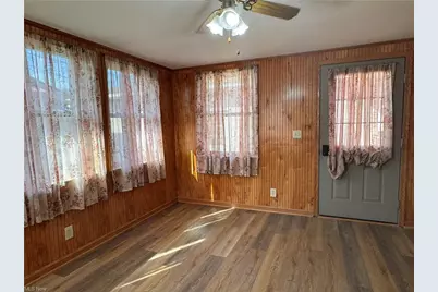 1408 Beckett Avenue, Cambridge, OH 43725 - Photo 23