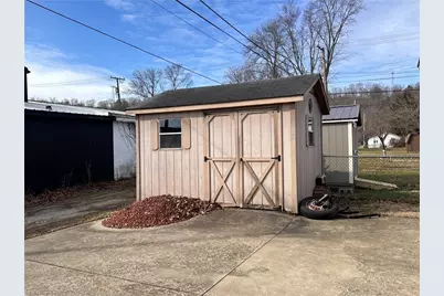 1408 Beckett Avenue, Cambridge, OH 43725 - Photo 37