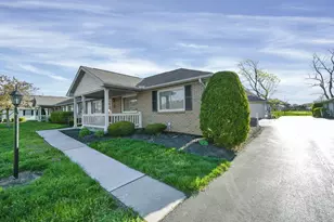 4054 Wiston Dr, Groveport, OH 43125 - Photo 3