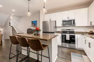 587 E Rich St, Columbus, OH 43215 - Photo 23