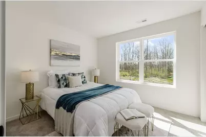 324 Postle Boulevard, Columbus, OH 43228 - Photo 25