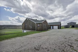 18513 Hobbler Ln, Lore City, OH 43755 - Photo 3