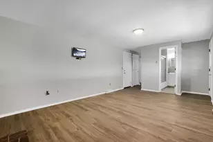 3013 Gannett Rd, Columbus, OH 43231 - Photo 9