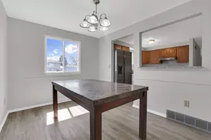 3013 Gannett Rd, Columbus, OH 43231 - Photo 13