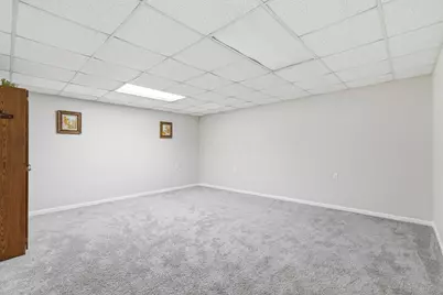 5801 Thada Lane, Columbus, OH 43229 - Photo 25