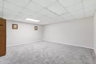 5801 Thada Ln, Columbus, OH 43229 - Photo 25