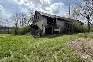 6192 Troy Rd, Springfield, OH 45502 - Photo 5